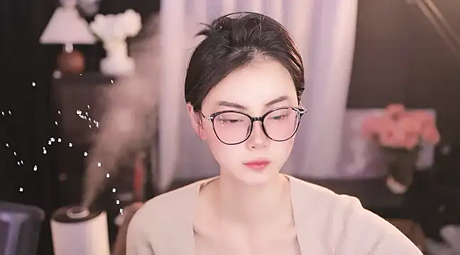 Snapshot of Ocean--Lili chatting on 01-18-25, 02:33 Ocean--Lili online show from 01-18-25, 02:33