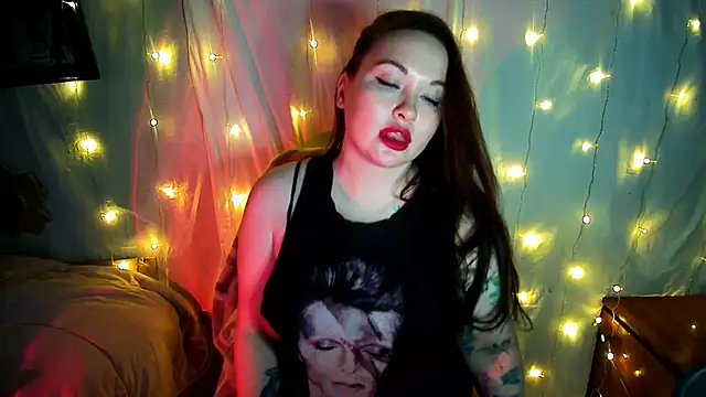 Victoria Marks online show from 03-21-25, 10:28