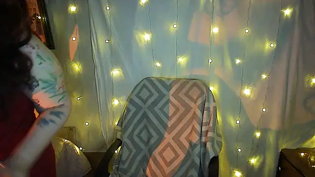 Victoria Marks online show from 03-23-25, 02:04