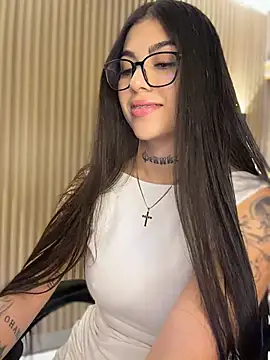 Sarasanders 4 online show from 03-31-26, 02:46