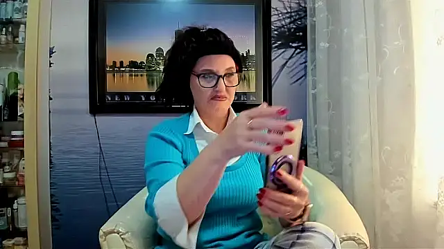 Snapshot of Mature4you44 chatting on 02-16-25, 08:54 Mature4you44 online show from 02-16-25, 08:54