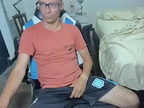 guachin hunk online show from 12-17-24, 03:39