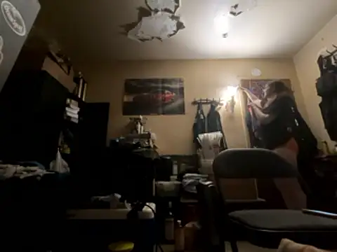 Snowbunnycake 131 online show from 05-05-26, 07:16