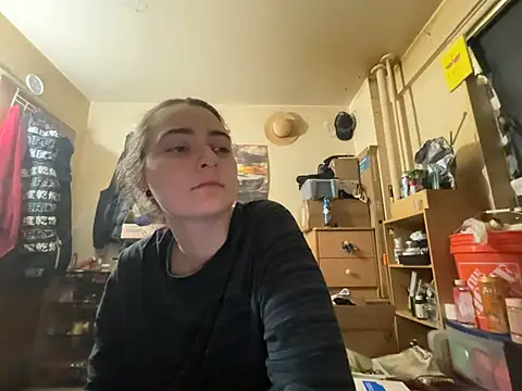 Snowbunnycake 131 online show from 05-13-26, 12:57