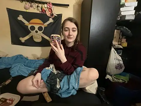 Snowbunnycake 131 online show from 05-26-26, 07:26