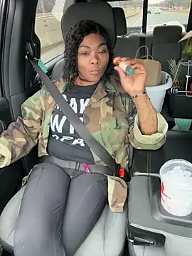 HaloRodeoLover2 online show from 03-06-26, 09:11