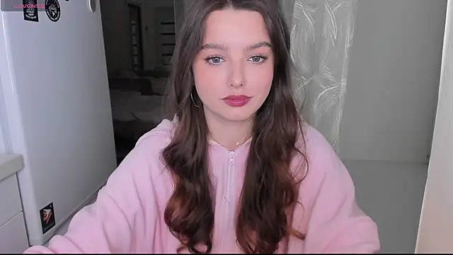 Snapshot of Victoria_Karma chatting on 02-14-25, 03:05 Victoria Karma online show from 02-14-25, 03:05