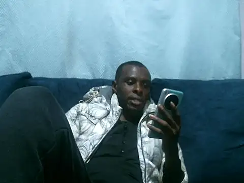 Snapshot of reezly chatting on 11-08-25, 12:55 reezly online show from 11-08-25, 12:55