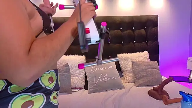 ValenScott1 online show from 02-13-25, 05:01