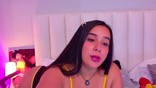 ValenScott1 online show from 05-15-26, 01:07