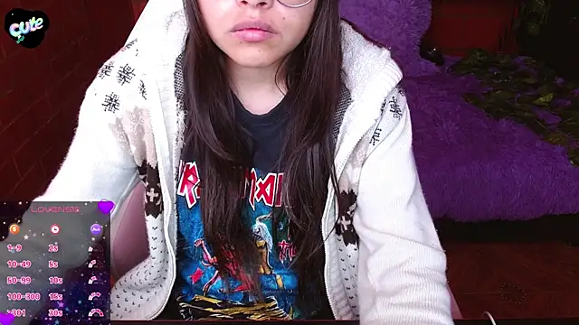 MidoriQuiinn online show from 11-11-25, 03:12