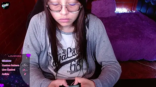 MidoriQuiinn online show from 04-01-26, 03:42