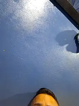 Eumanzor online show from 04-14-26, 01:33