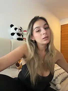 oriana zoeee online show from 02-27-26, 08:42