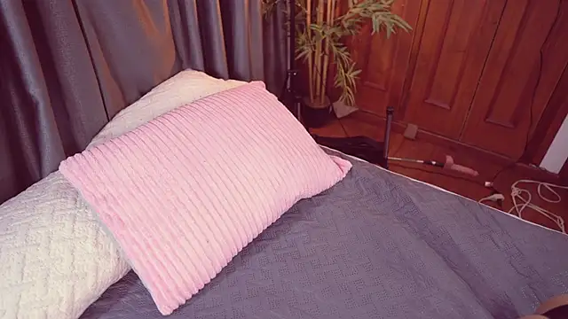 Lucy fit online show from 09-22-25, 09:44