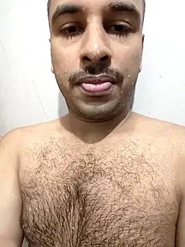 Snapshot of vishnuvinod_india chatting on 03-05-25, 05:18 vishnuvinod india online show from 03-05-25, 05:18