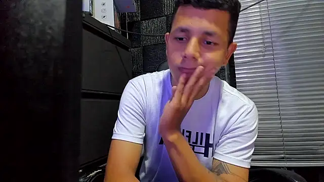 boy bigcock24cm online show from 06-08-26, 10:43