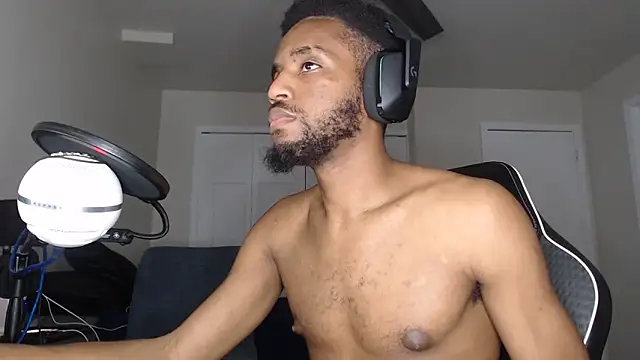 ChrisVacher online show from 12-23-25, 02:09