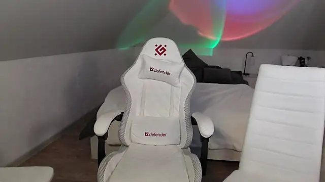 Snapshot of -Yummybabes- chatting on 03-19-25, 05:06 -Yummybabes- online show from 03-19-25, 05:06