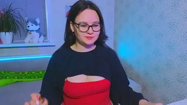 EsterLogan online show from 12-01-25, 10:31