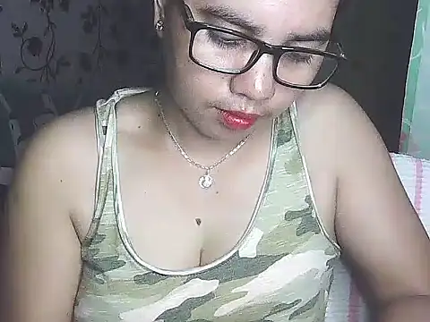 Snapshot of lovely_samxxx24 chatting on 02-03-25, 12:25 lovely samxxx24 online show from 02-03-25, 12:25