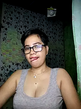 Snapshot of lovely_samxxx24 chatting on 02-08-25, 07:49 lovely samxxx24 online show from 02-08-25, 07:49