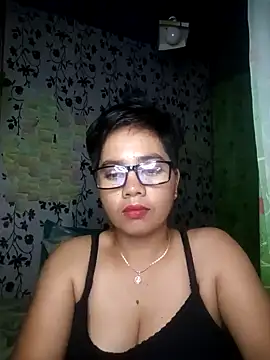 Snapshot of lovely_samxxx24 chatting on 02-15-25, 08:00 lovely samxxx24 online show from 02-15-25, 08:00