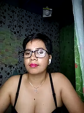 Snapshot of lovely_samxxx24 chatting on 02-16-25, 06:21 lovely samxxx24 online show from 02-16-25, 06:21