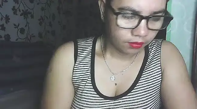 Snapshot of lovely_samxxx24 chatting on 02-25-25, 07:03 lovely samxxx24 online show from 02-25-25, 07:03