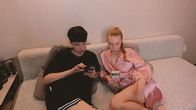 Snapshot of secret_dreams__ chatting on 05-24-26, 05:40 secret dreams online show from 05-24-26, 05:40