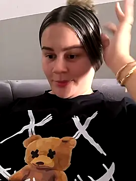 Snapshot of sweet_lucia chatting on 01-11-25, 04:57 sweet lucia online show from 01-11-25, 04:57