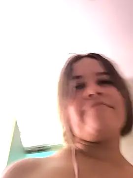 Snapshot of sweet_lucia chatting on 01-16-25, 02:51 sweet lucia online show from 01-16-25, 02:51