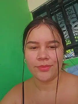 Snapshot of sweet_lucia chatting on 07-13-26, 02:20 sweet lucia online show from 07-13-26, 02:20