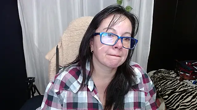 Sonialorens  online show from 01-17-25, 08:44