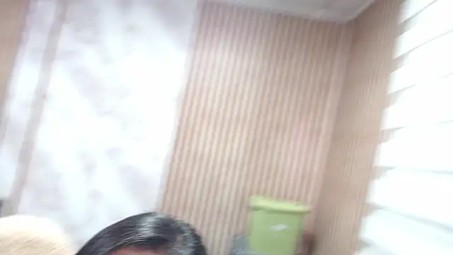 Sonialorens  online show from 04-09-26, 04:56