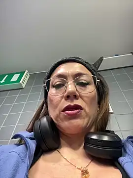 angelitasexy81 online show from 03-16-25, 09:05