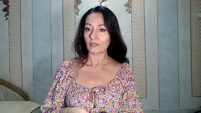 Snapshot of Antralyn chatting on 10-23-25, 09:19 Antralyn online show from 10-23-25, 09:19