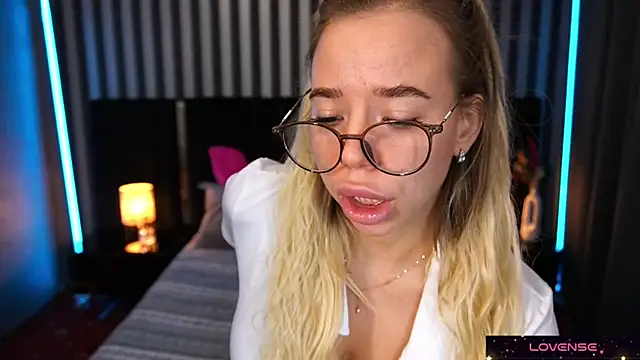 Sexy Ira online show from 01-15-25, 07:05