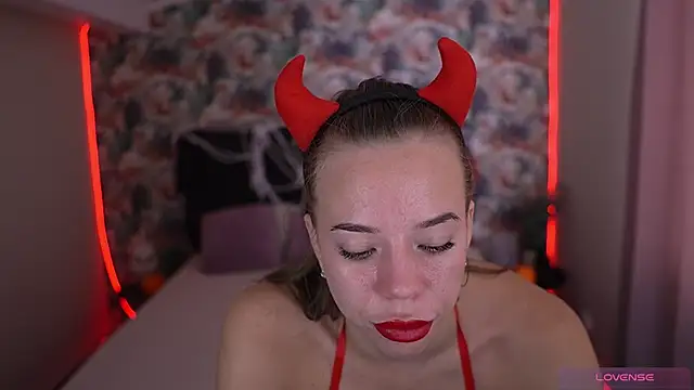 Sexy Ira online show from 10-31-25, 07:42