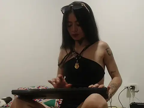 lorena allison  online show from 07-06-26, 12:18