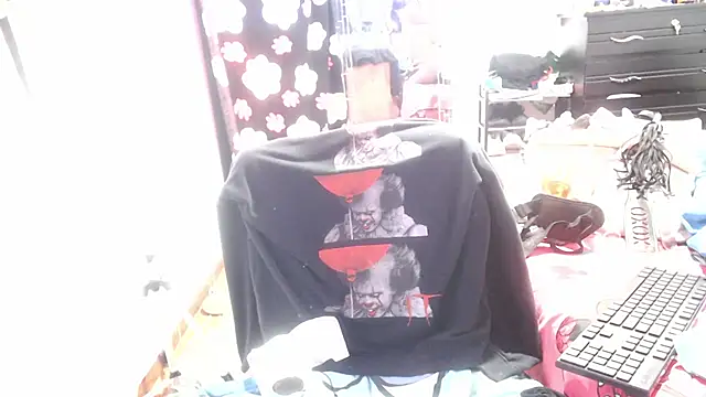 lorena allison  online show from 07-16-26, 08:42