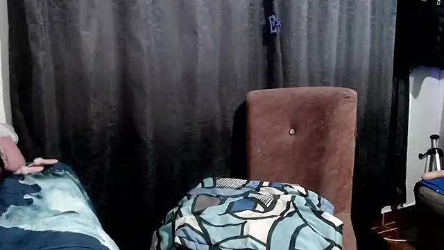 lorena allison  online show from 07-22-26, 01:41