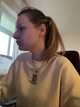 MaryHiggins online show from 11-01-25, 01:13