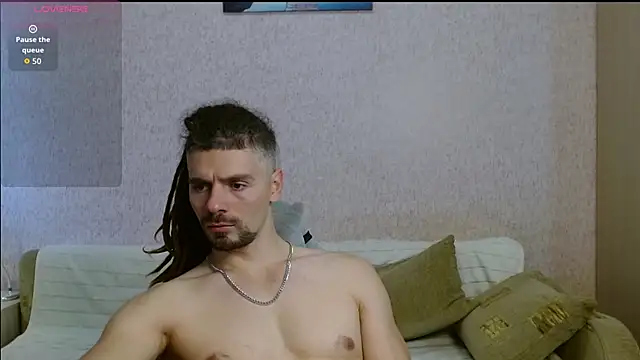 Snapshot of Aestheticguy101 chatting on 11-26-25, 10:16 Aestheticguy101 online show from 11-26-25, 10:16