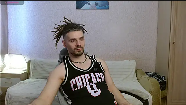 Snapshot of Aestheticguy101 chatting on 03-19-26, 10:52 Aestheticguy101 online show from 03-19-26, 10:52