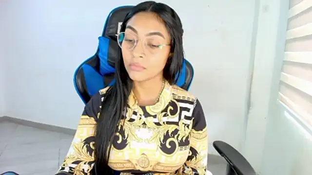 sophiax-x online show from 02-13-26, 03:52