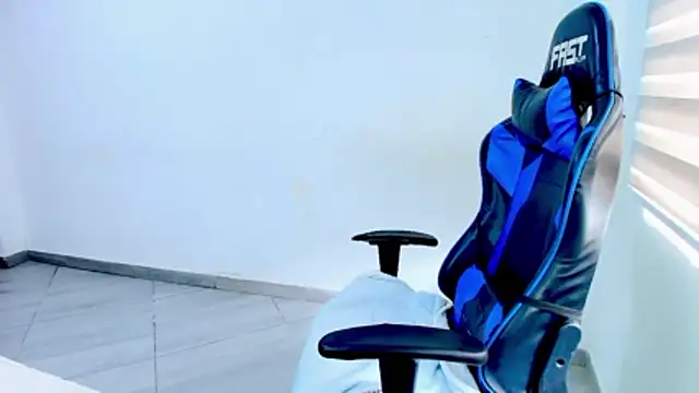 sophiax-x online show from 03-26-26, 02:55