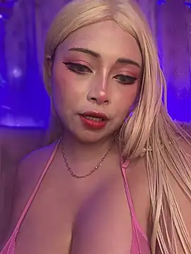 Snapshot of seraphine23 chatting on 01-11-25, 05:20 seraphine23 online show from 01-11-25, 05:20