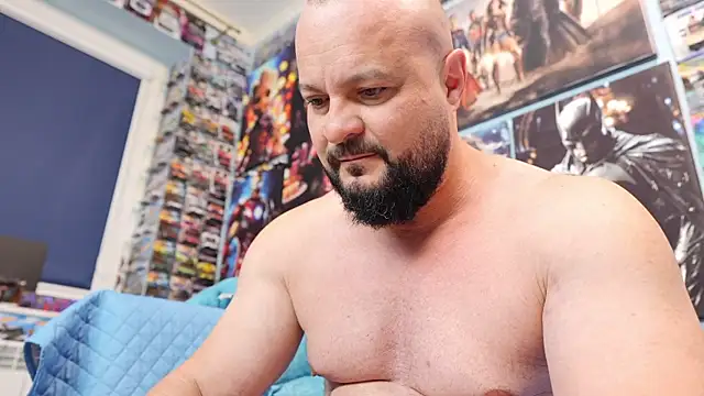 Muscle Bear online show from 05-09-26, 04:17