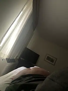 Nataliemarie12 online show from 02-11-25, 05:18